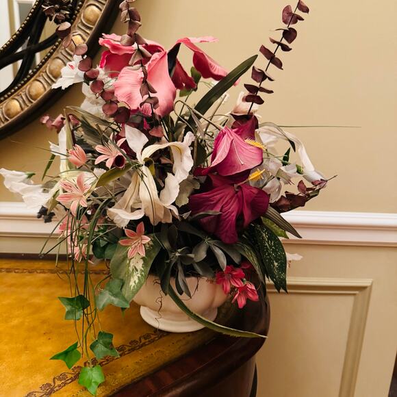Silk Flower Arrangement in Ceramic Vase Made in USA - Picture 1 of 5